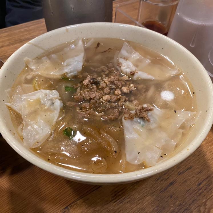 명동교자