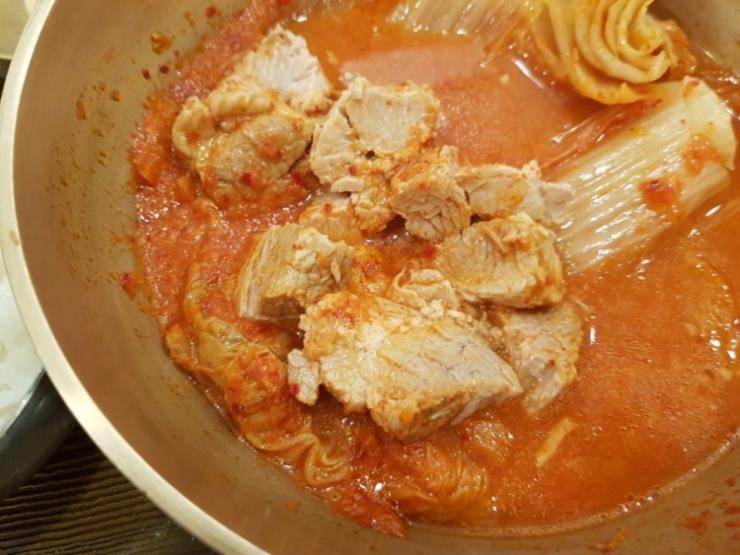별당김치찜