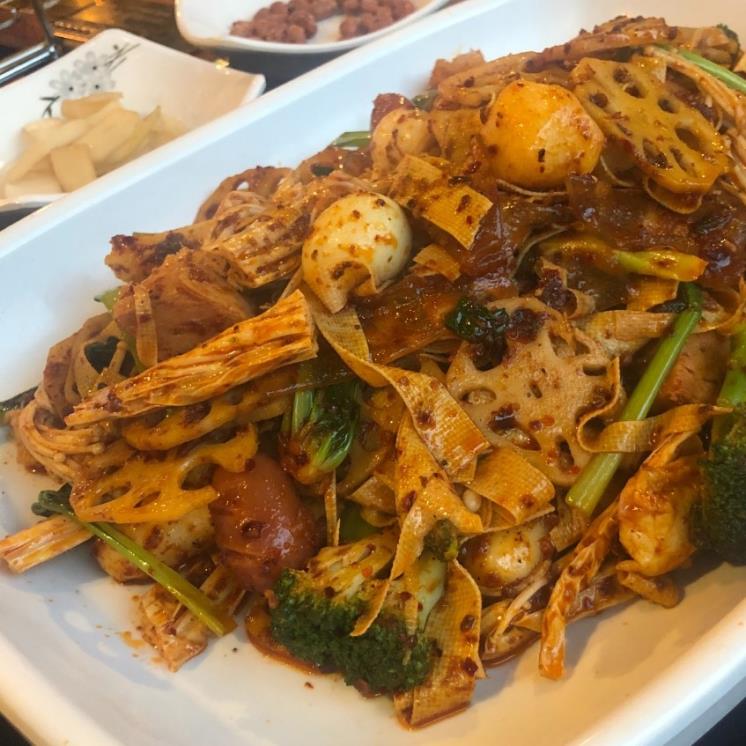 넘버원양꼬치훠궈