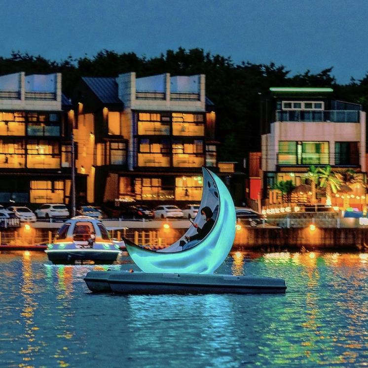 @moonboat_official