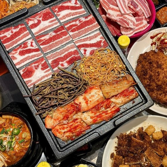 국제수입식당