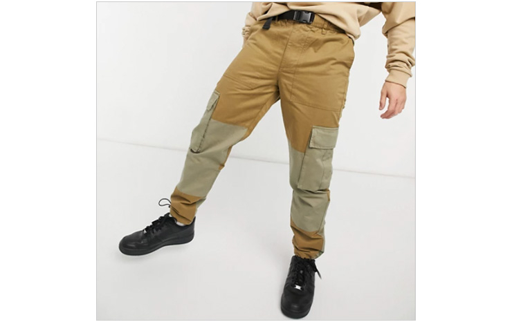탑맨 커트 앤드 소우 카고 팬츠 인 카키, $74(USD)