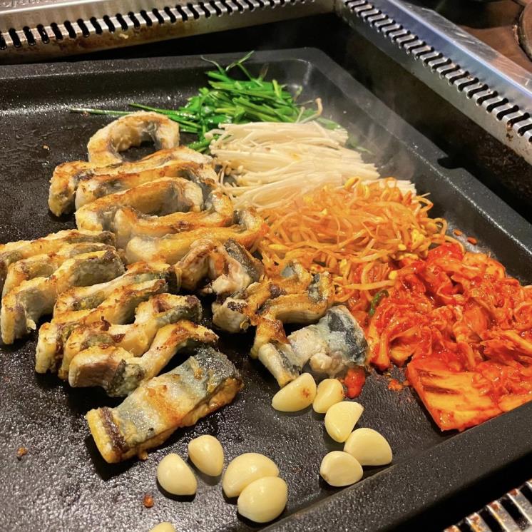 왕돌판 민물장어 