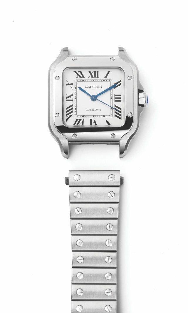 스트랩뿐 아니라 브레이슬릿 역시 똑같은 원리로 교체가 가능하다. 체결되는 느낌도 무척 좋다.