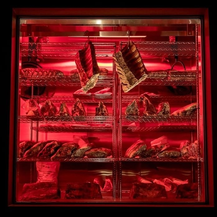 꿰뚫 @cattle_dryaging