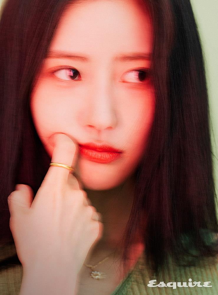 톱 질 샌더. 네크리스 아니아 하이에.