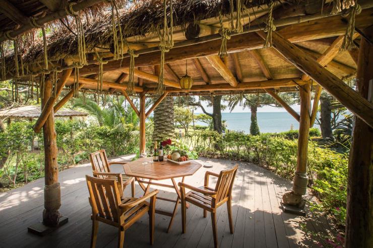 @seaeshotel