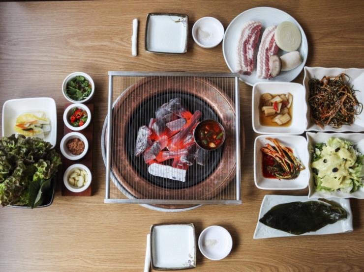 백운봉막국수