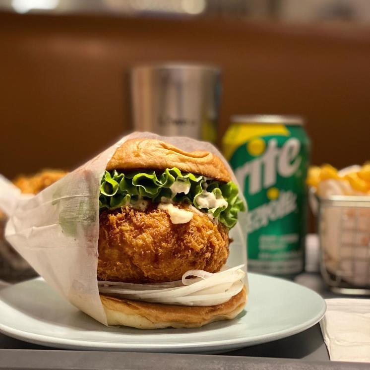 로위버거(@loweburger)