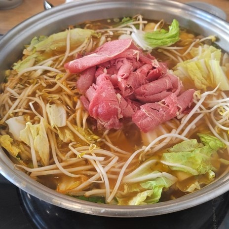 본가만두전골