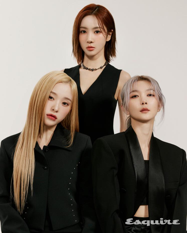 드림캐쳐(DREAMCATCHER) 에스콰이어 B컷 화보
