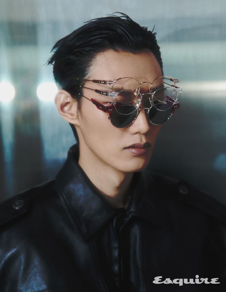 W6 모터 컬렉션 네이키드 골드, W6 모터 컬렉션 네이키드 실버, W6 모터 컬렉션 네이키드 레드 & 실버 모두 우직조.