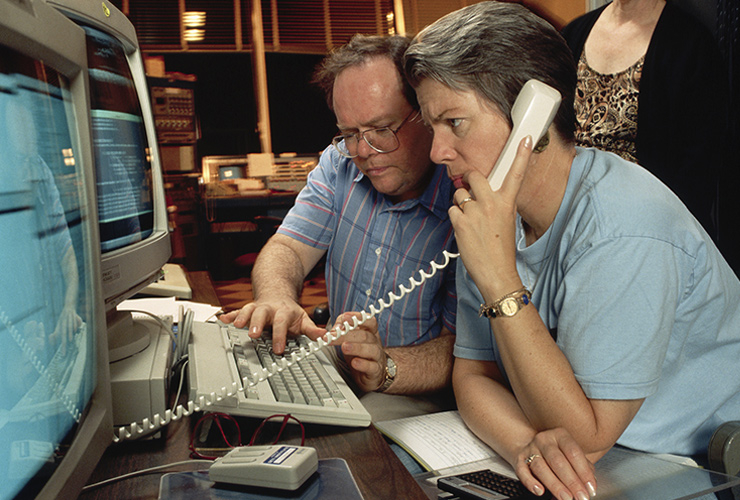 질 타터와 나사의 래리 웹스터.