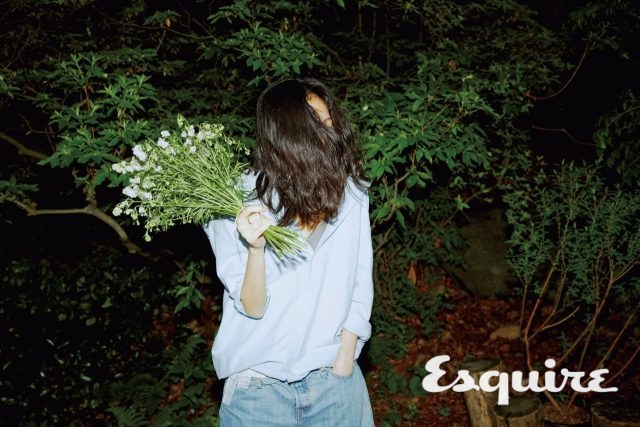 셔츠 유니클로. 청바지 리바이스.