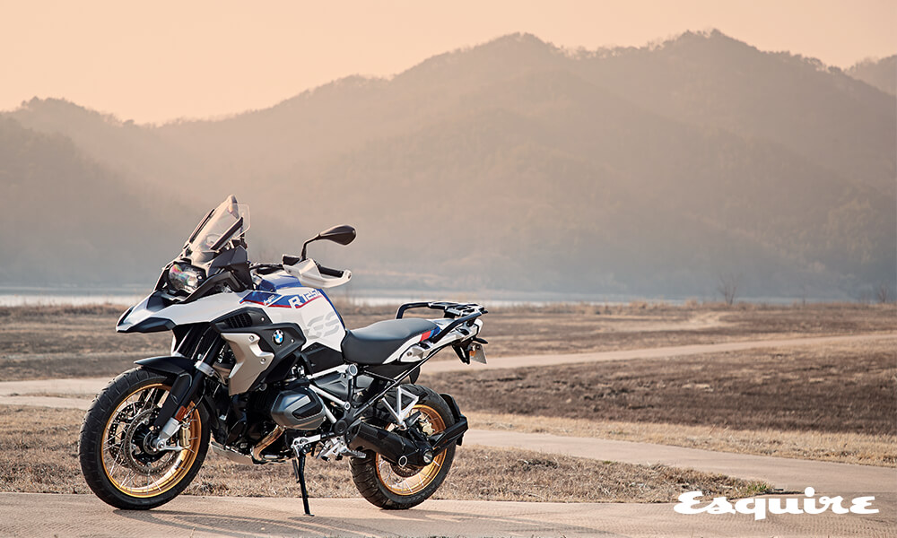 BMW MOTORRAD R 1250 GS HP엔진 1245cc 수평대향 2기통 최고 출력 136마력(14.5kg·m) 변속기 6단 리턴 가격 3110만원