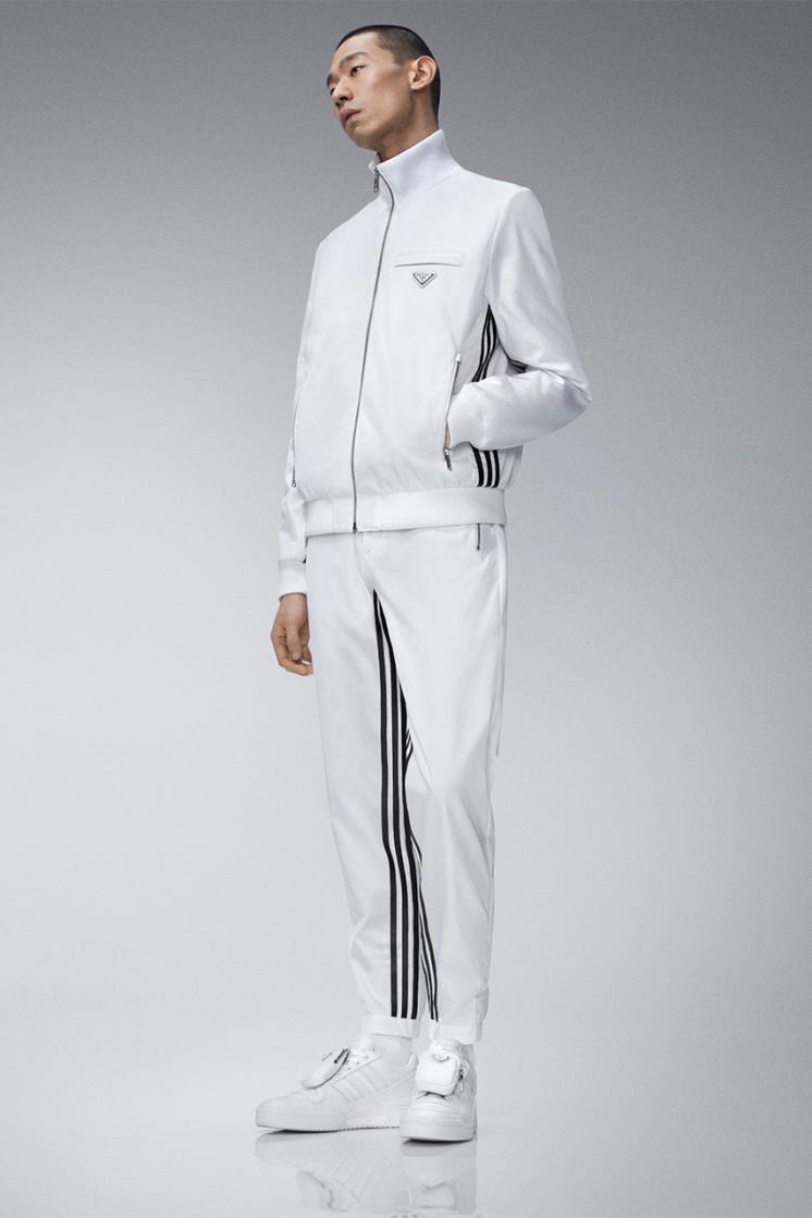 @adidas