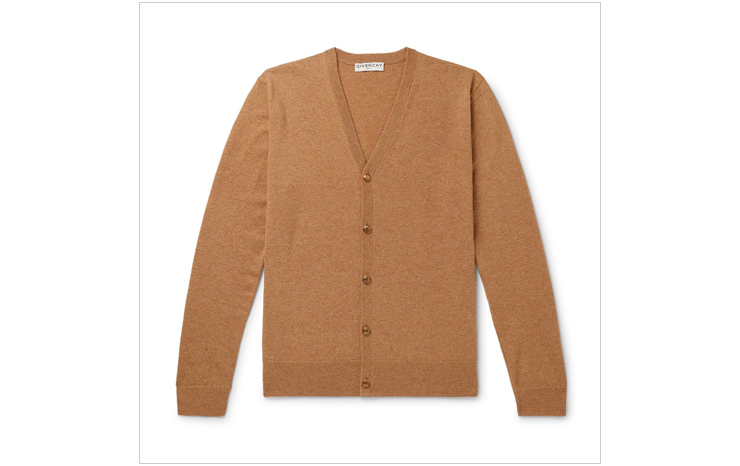 지방시 & 가디건, $620 USD.