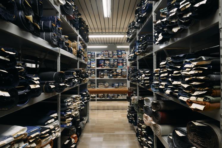 @kiton