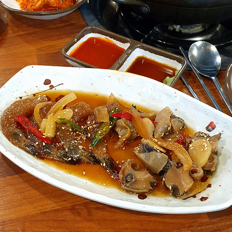 창우수산 활새우직판장
