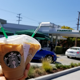 Gilmore Gas Station Los Angeles ⓒstories.starbucks.com