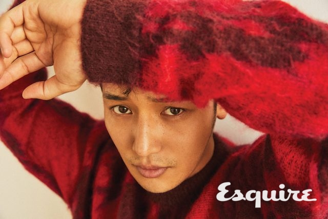 스웨터 골든구스 디럭스브랜드.