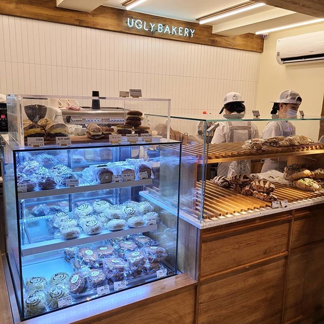 @uglybakery 