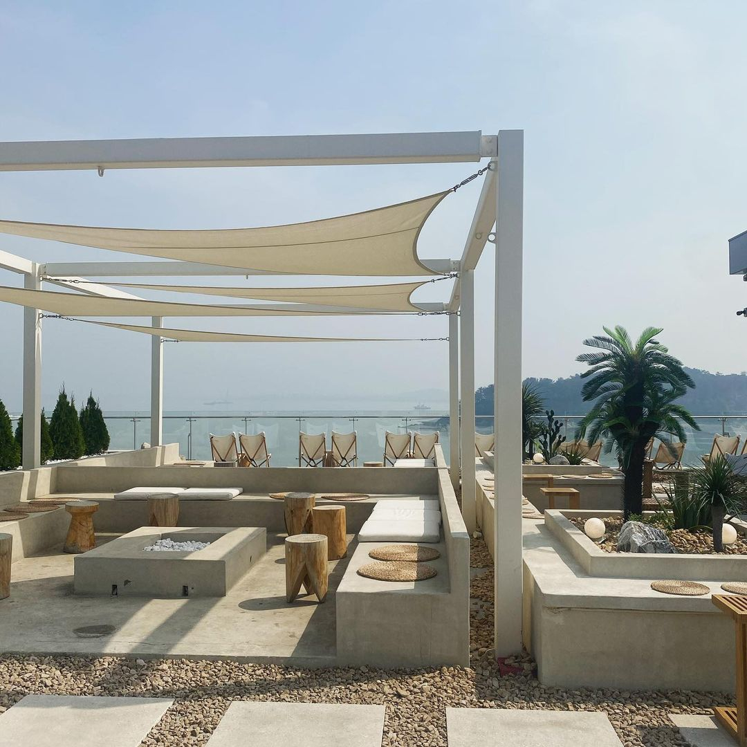 @terrace.in