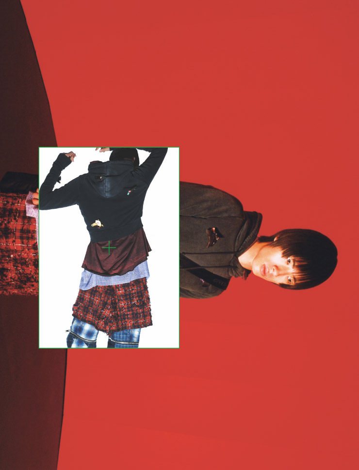 슈렁큰 후디, 롱 슬리브 후디, 슬리브리스, 카펜터 스커트, 투인원 카펜터 데님 모두 가격 미정 지방시.