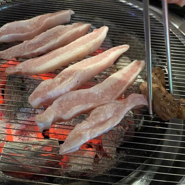 빽돈 @hoxy.eat