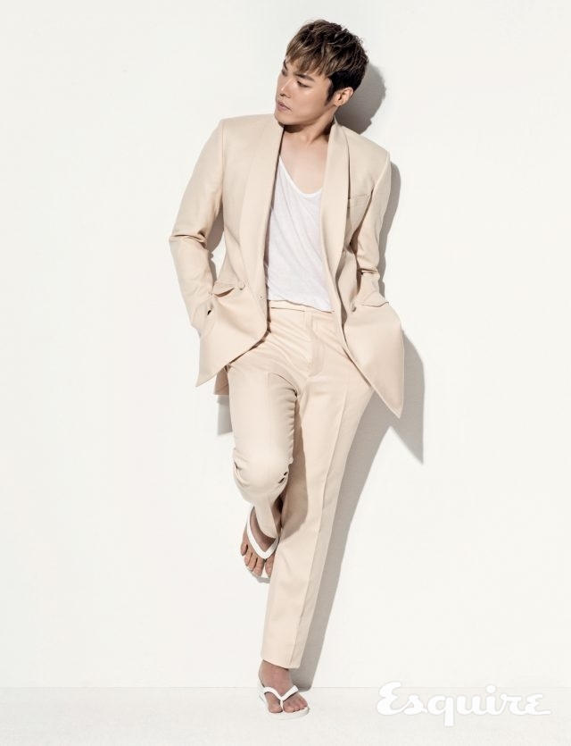 휘성을 살게 한 건 노래다 - Esquire Korea 2016년 9월호