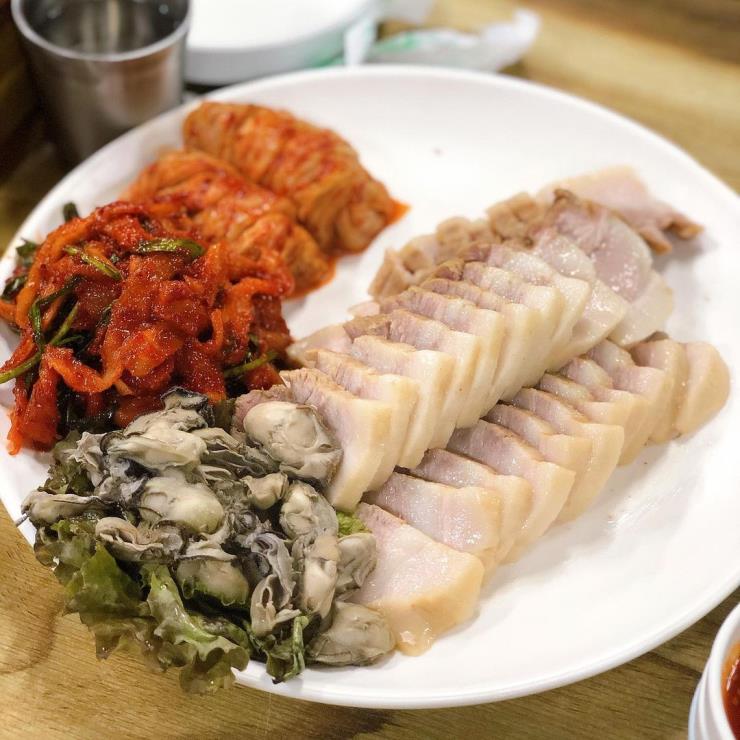 종로3가 보쌈골목 @__zui__
