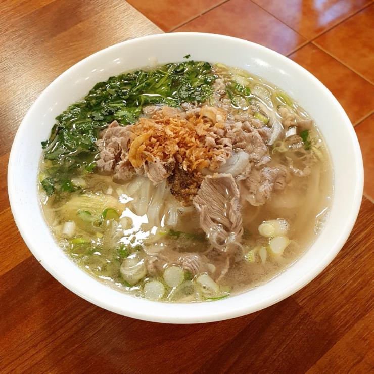 베트남 시장 쌀국수