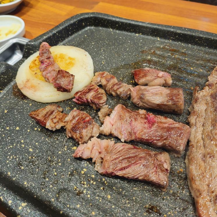 한우산채목장