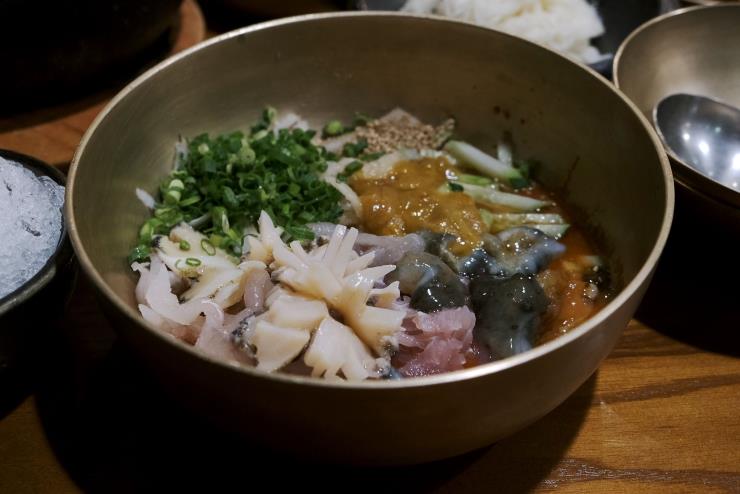 바랗