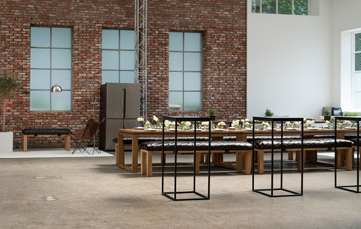 전통적인 트라토리아(Trattoria) 스타일의 퀴진으로 연출된 홈파티 공간.