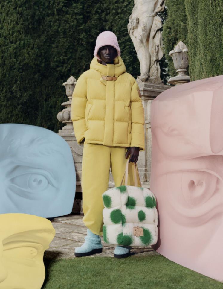 MONCLER