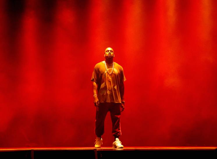 QUEENS, NY - OCTOBER 02: Recording Artist Kanye West performs onstage during The Meadows Music & Arts Festival Day 2 on October 2, 2016 in Queens, New York. (Photo by Taylor Hill/Getty Images for The Meadows)