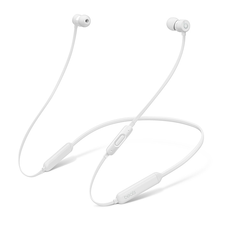 <b>6. Beats X</b>
비츠X 무선 이어폰은 세련된 디자인과 높은 음질과 매끄러운 선을 가졌다. 배터리 수명은 8시간. 애플의 W1 칩으로 iOS나 맥OS 기기와 문제없이 연결된다. 비츠X 무선 이어폰을 사용하지 않을 때에는 작은 파우치에 쉽게 접어서 보관할 수 있다. 어디든 장소에 구애 받지 않고 들고 다닐 수 있다. 블랙, 화이트, 블루, 그레이로 출시되었다. 16만원대부터~