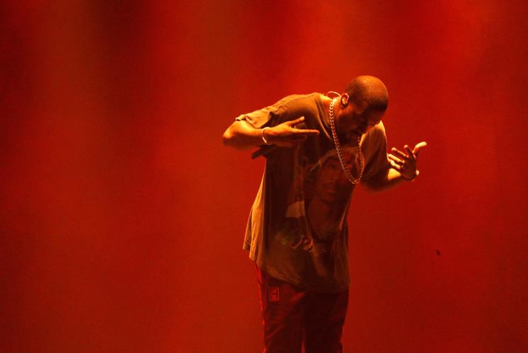 QUEENS, NY - OCTOBER 02: Recording Artist Kanye West performs onstage during The Meadows Music & Arts Festival Day 2 on October 2, 2016 in Queens, New York. (Photo by Taylor Hill/Getty Images for The Meadows)