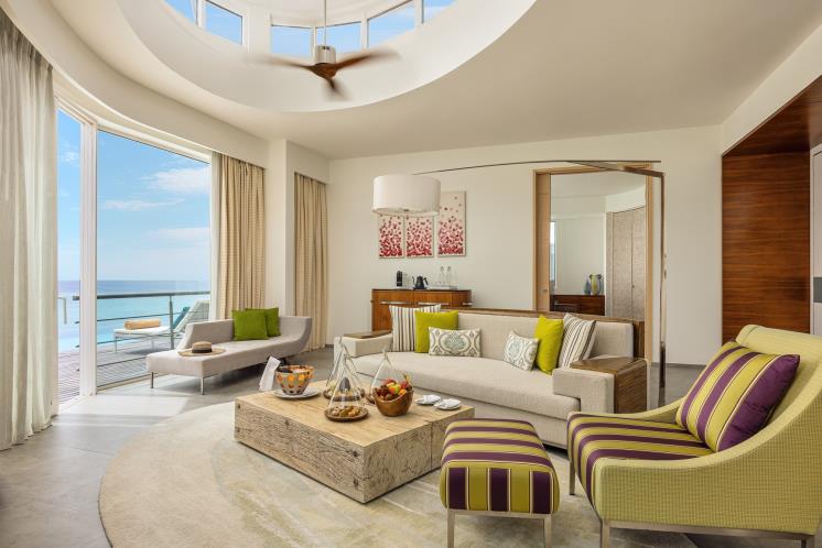 Jumeirah Maldives - Lagoon Water Villa with Pool - Living Room