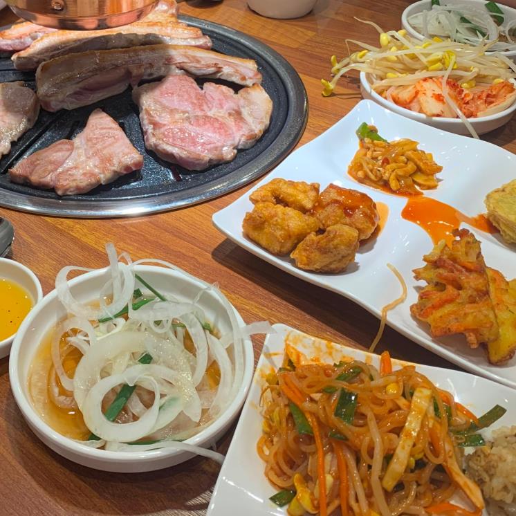고기싸롱