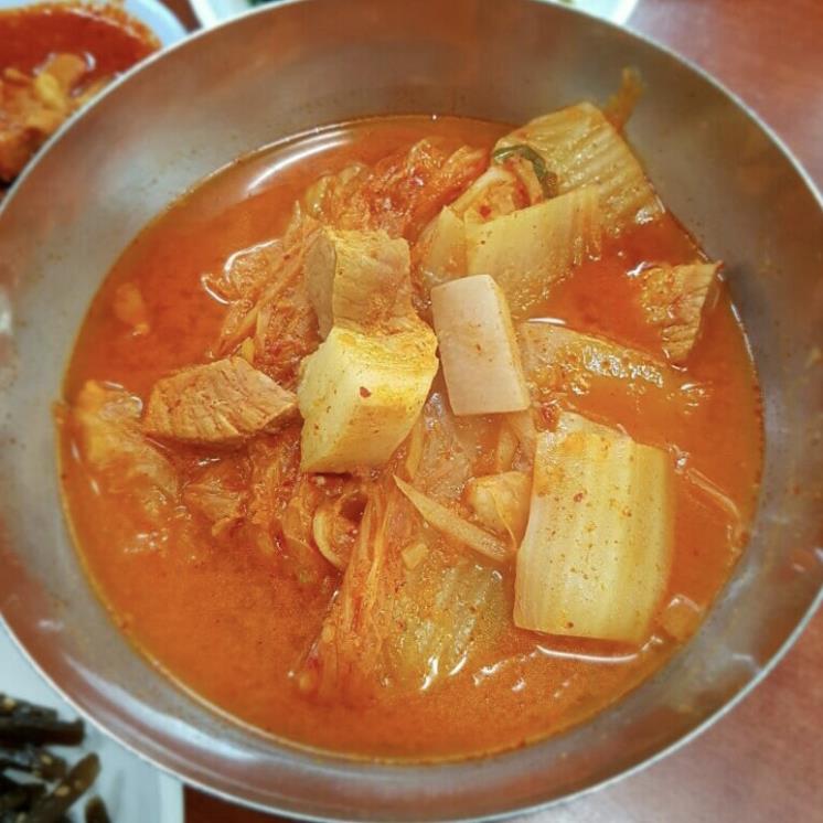 굴다리식당
