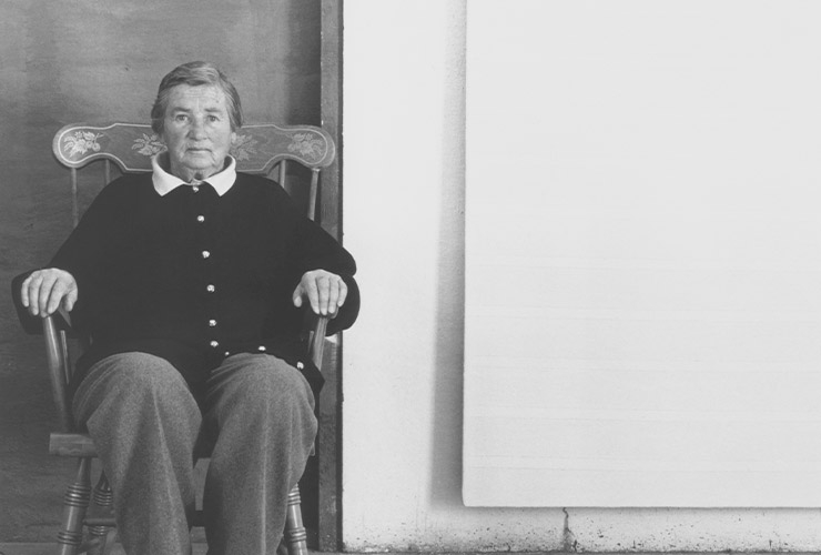 아그네스 마틴의 스튜디오 포트레이트, 1992. ⓒ Estate of Agnes Martin /Artists Rights Society (ARS), New York