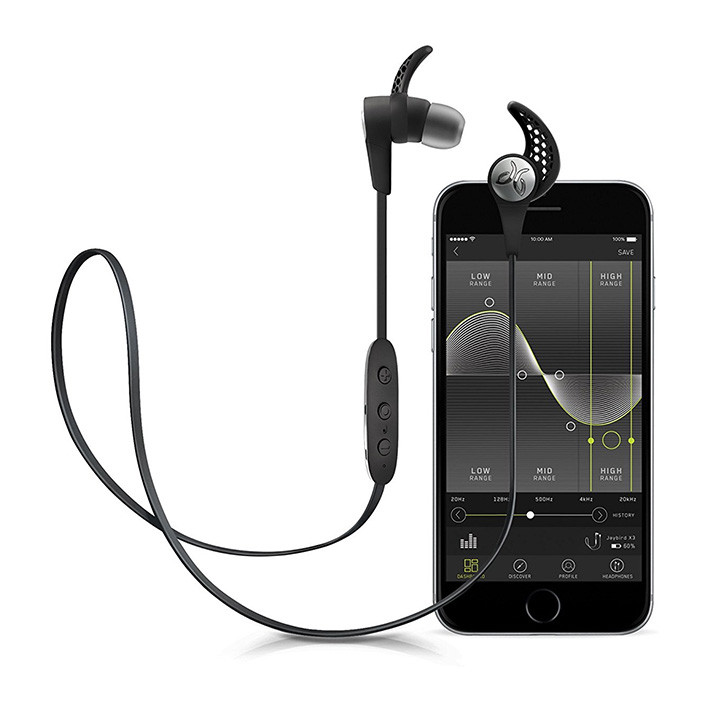 <b>20. Jaybird X3</b>
제이버드 X3 무선 이어폰은 매력적인 디자인과 뛰어난 착용감, 최장 8시간의 배터리 수명을 갖추고 있다. 음질 또한 뛰어나다. 스마트폰 앱을 통해 자신에게 맞는 사운드를 조정할 수 있다. 친수성 나노 코팅으로 촘촘하게 연결되어 있어 땀이나 물에 저항력이 있다. 16만원대