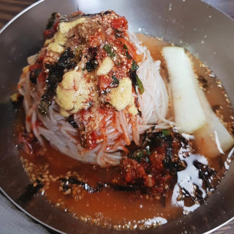 유포리막국수