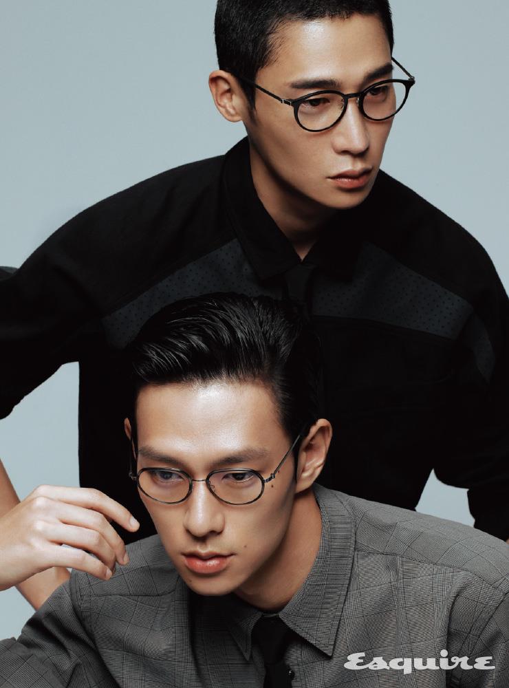 (위) 안경 85만원 린드버그(LINDBERG). 셔츠 84만원 막시제이. (아래) 안경 79만원 린드버그(LINDBERG). 셔츠 21만8000원 이스트로그.