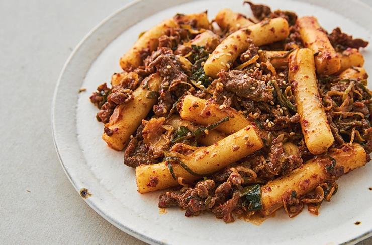 수퍼판의 인기 메뉴 기름 떡볶이 밀키트. (PHOTO : 마켓컬리)