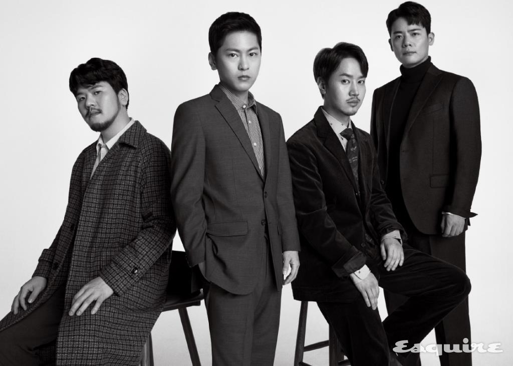 (왼쪽부터) 정민성 싱글브레스트 코트 보스 맨. 셔츠, 팬츠 모두 스타일리스트 소장품. 박기훈 싱글브레스트 슈트, 셔츠 모두 스타일리스트 소장품. 최성훈 싱글브레스트 슈트, 셔츠, 타이 모두 폴로 랄프 로렌. 스웨이드 로퍼 로크. 유채훈 싱글브레스트 슈트, 터틀넥 니트 모두 에스.티. 듀퐁 파리.