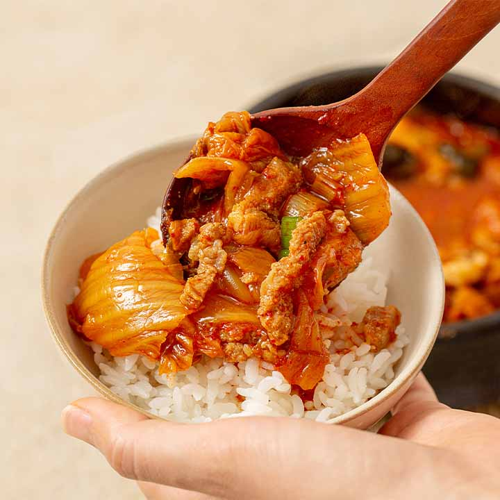 비벼먹는 짜글이. 물론 집에서 끓였을 땐 이 사진과 좀 다릅니다. 