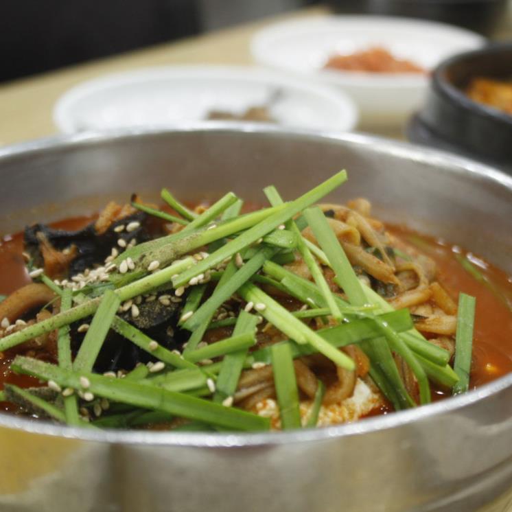 강릉짬뽕순두부 동화가든 본점